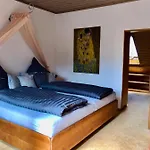 Altmuehl Familienvilla * ترويشتلينغن